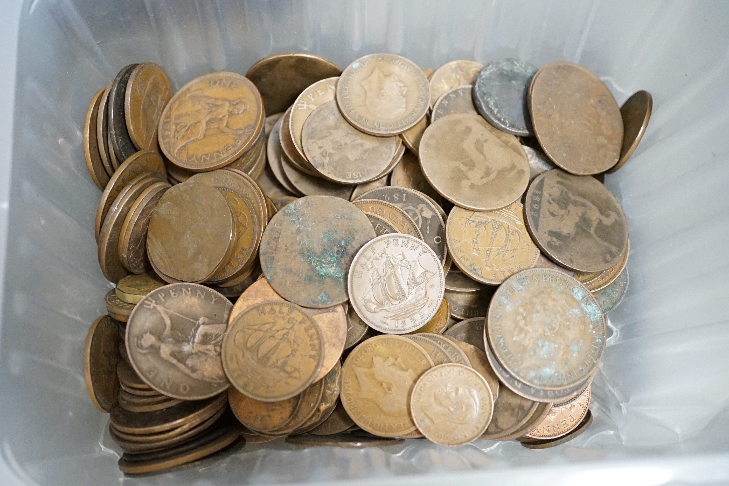 A quantity of coinage and notes